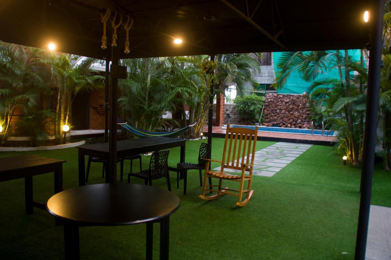 Brick Castle Hotell Chennai Eksteriør bilde