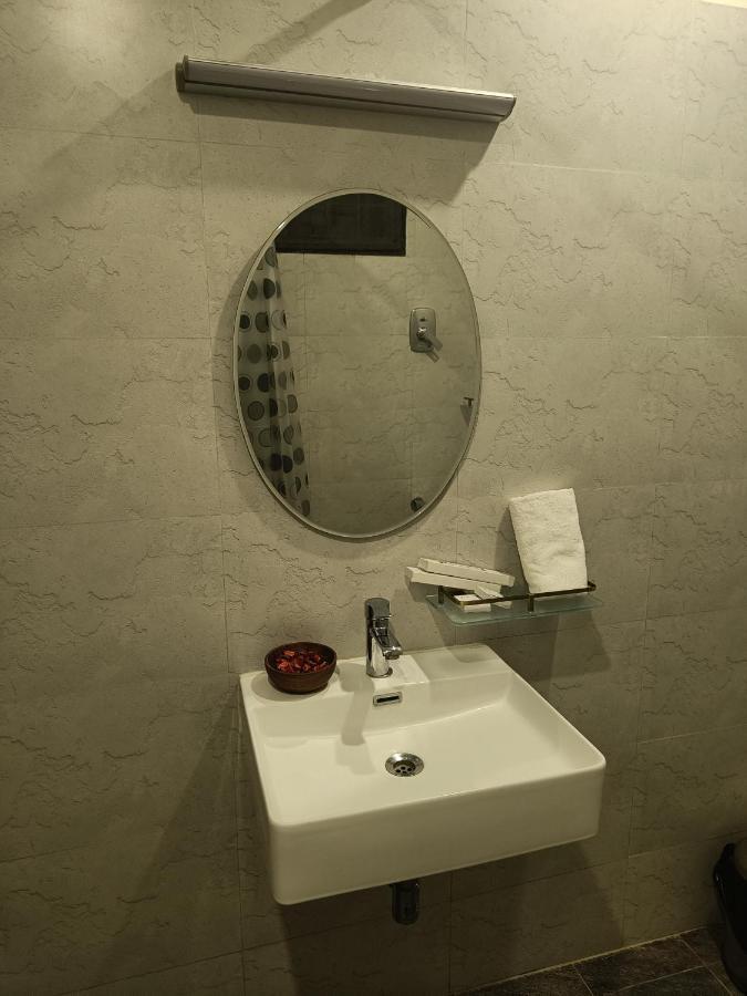 Brick Castle Hotell Chennai Eksteriør bilde