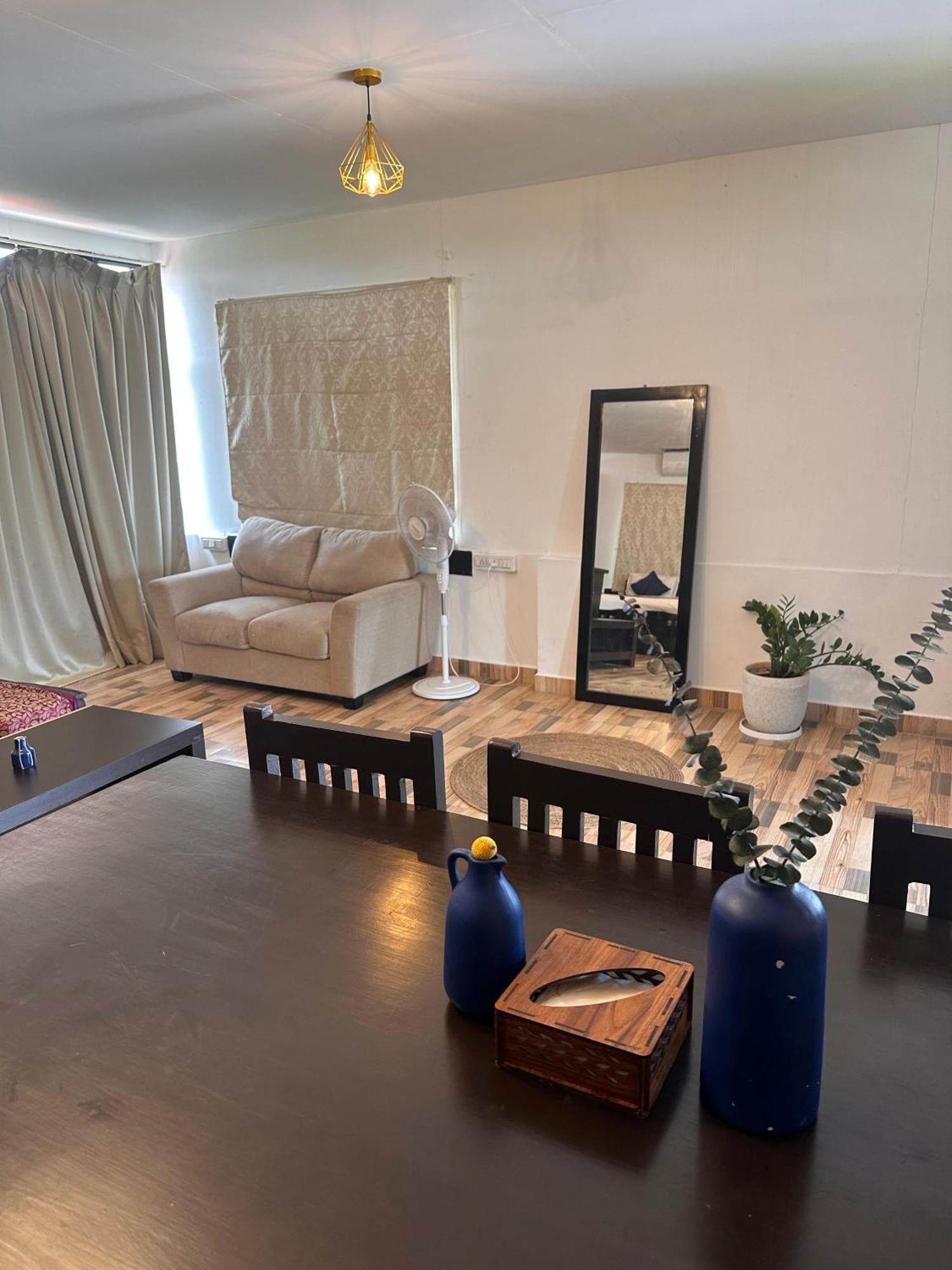 Brick Castle Hotell Chennai Eksteriør bilde